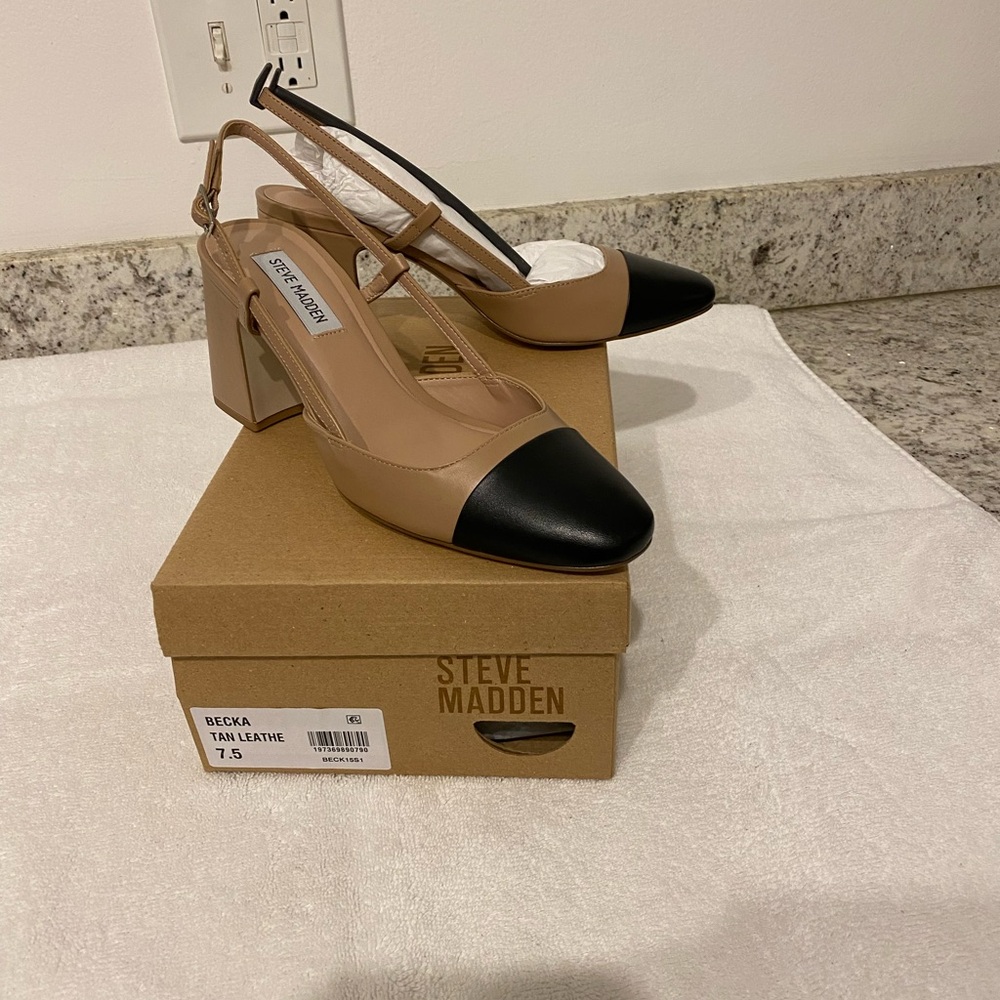 NIB STEVE MADDEN BECKA TAN/BLACK SLINGBACK SZ 7-1/2 - Picture 1 of 3
